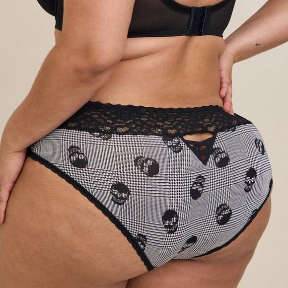❤️NWT VINTAGE TORRID PANTY - SKULL CAGE BACK SEAMLESS LACE HIPSTER PANTIES PLUS - Picture 2 of 11